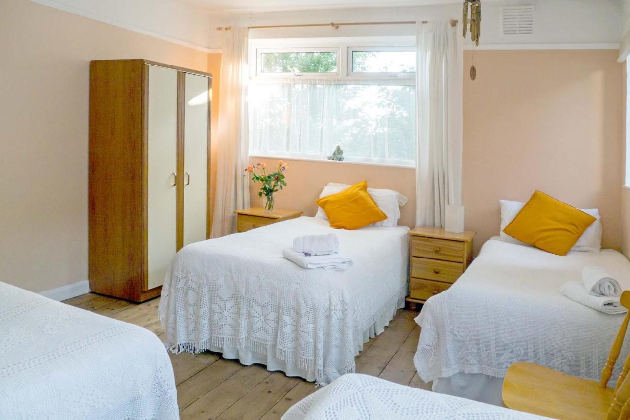Healing Waters Sanctuary For Exclusive Private Hire And Self Catering Board, Vegetarian, Alcohol & Wifi Free Retreat In Γκλάστονμπερι Εξωτερικό φωτογραφία