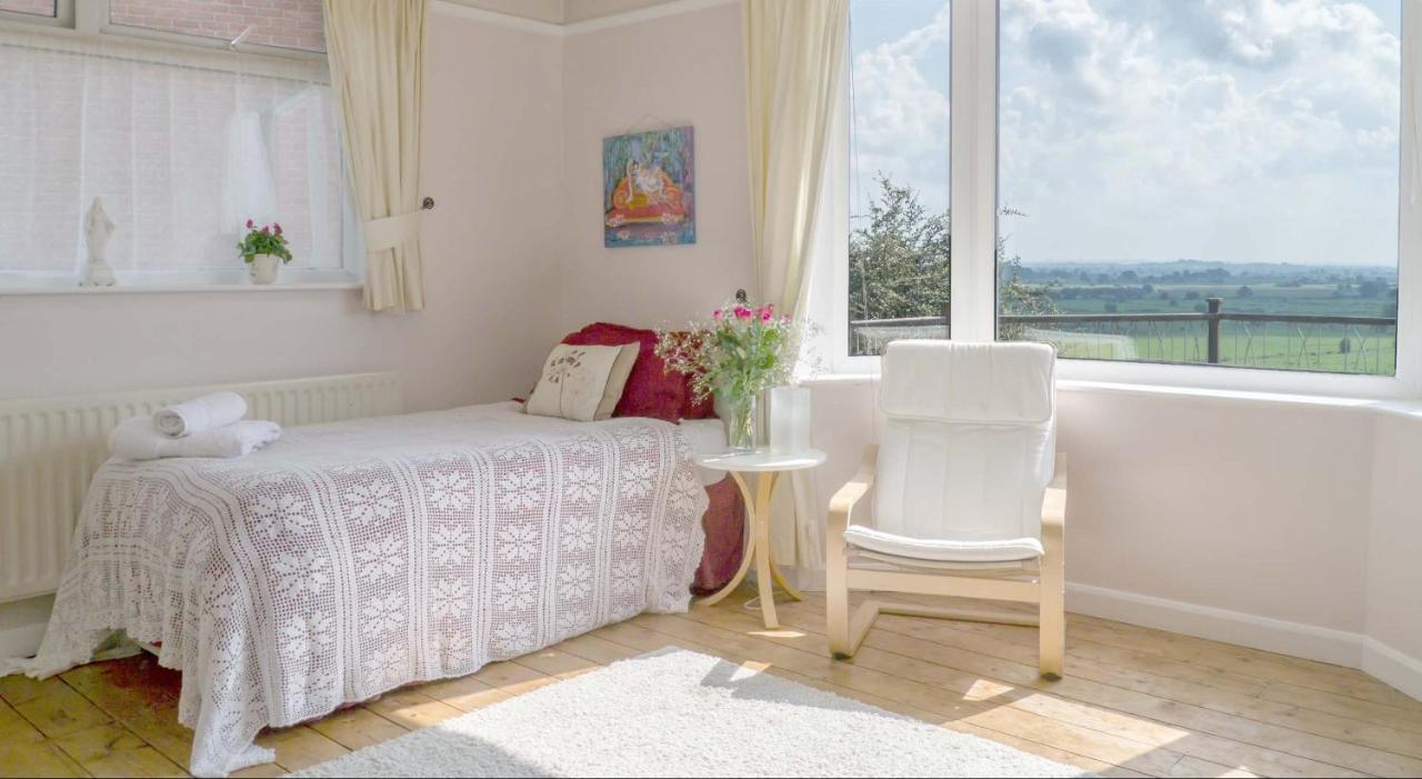 Healing Waters Sanctuary For Exclusive Private Hire And Self Catering Board, Vegetarian, Alcohol & Wifi Free Retreat In Γκλάστονμπερι Εξωτερικό φωτογραφία